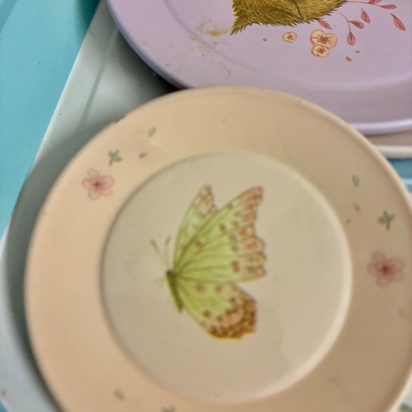 Adorable vintage child’s teaset in original carrying case. - Picture 8 of 12